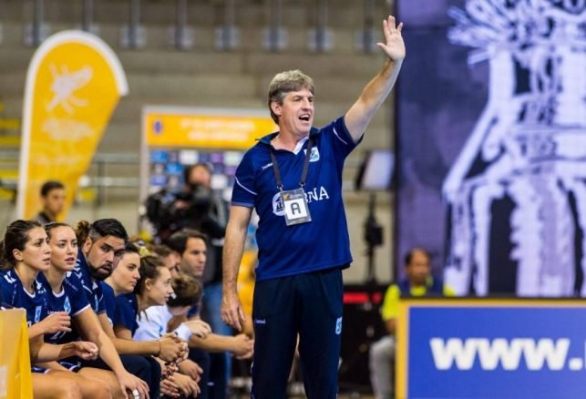 Handball femenino: EDUARDO PERUCHENA DEJÓ DE SER EL ENTRENADOR DE LA SELECCIÓN FEMENINA