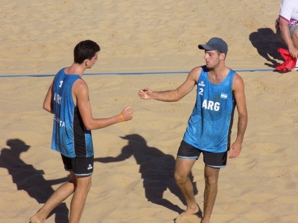 YOG BA 2018: LA DUPLA MASCULINA DE BEACH VOLEY SELLÓ SU PASE A SEMIFINALES