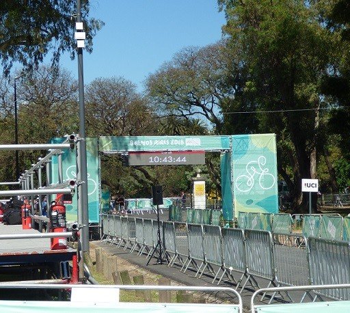 YOG BA 2018: VALENTINA MUÑOZ, CAMILA SAMSO, YOEL VARGAS Y AGUSTÍN DURÁN COMENZARON LA COMPETENCIA EN CICLISMO