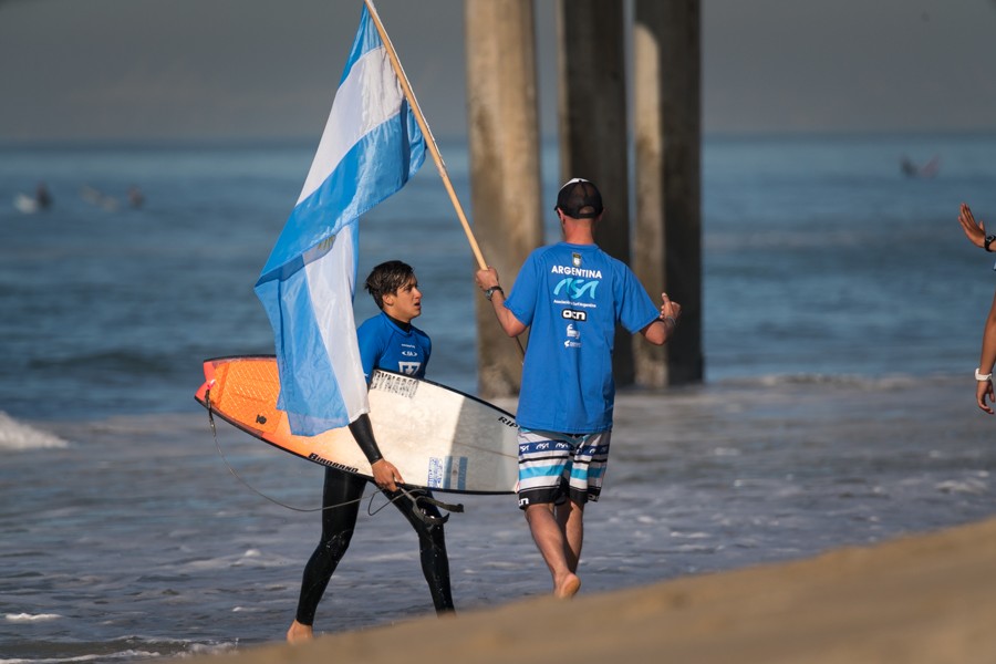 Lee más sobre el artículo Surf: ARGENTINA SE  QUEDÓ SIN REPRESENTANTES EN LA DEFINICIÓN DE MUNDIAL JUNIOR