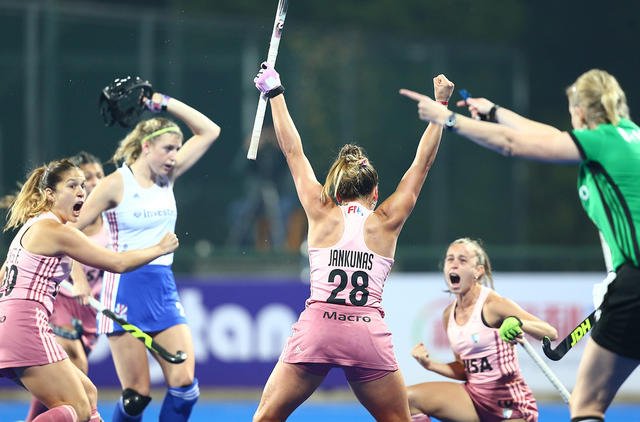 Hockey sobre césped femenino: LAS LEONAS VENCIERON A GRAN BRETAÑA Y JUGARÁN POR EL BRONCE