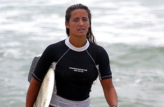 Surf: AGOSTINA PELLIZZARI VUELVE A COMPETIR LUEGO DE UNA DÉCADA