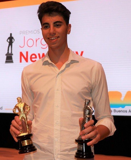 Premios: JUAN HIERREZUELO GANÓ EL PREMIOS JORGE NEWBERY DE ORO 2018