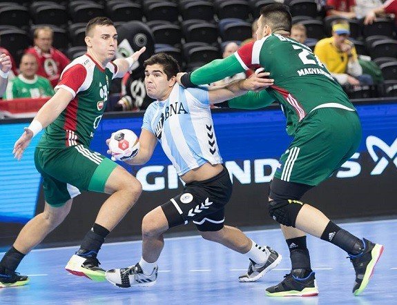 Handball masculino: ARGENTINA DEBUTÓ EN EL MUNDIAL CON UN GRAN EMPATE FRENTE A HUNGRÍA