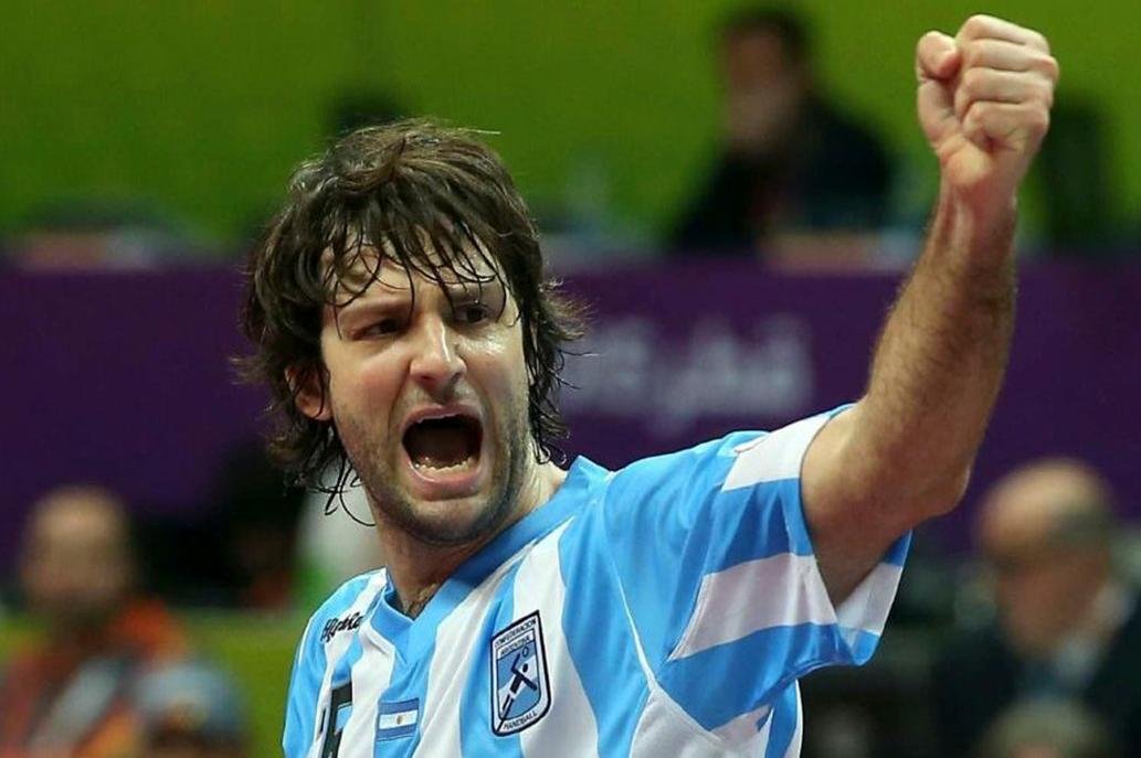 Handball Masculino: LOS 10 MUNDIALES DE GONZALO CAROU, UN RÉCORD NOTABLE