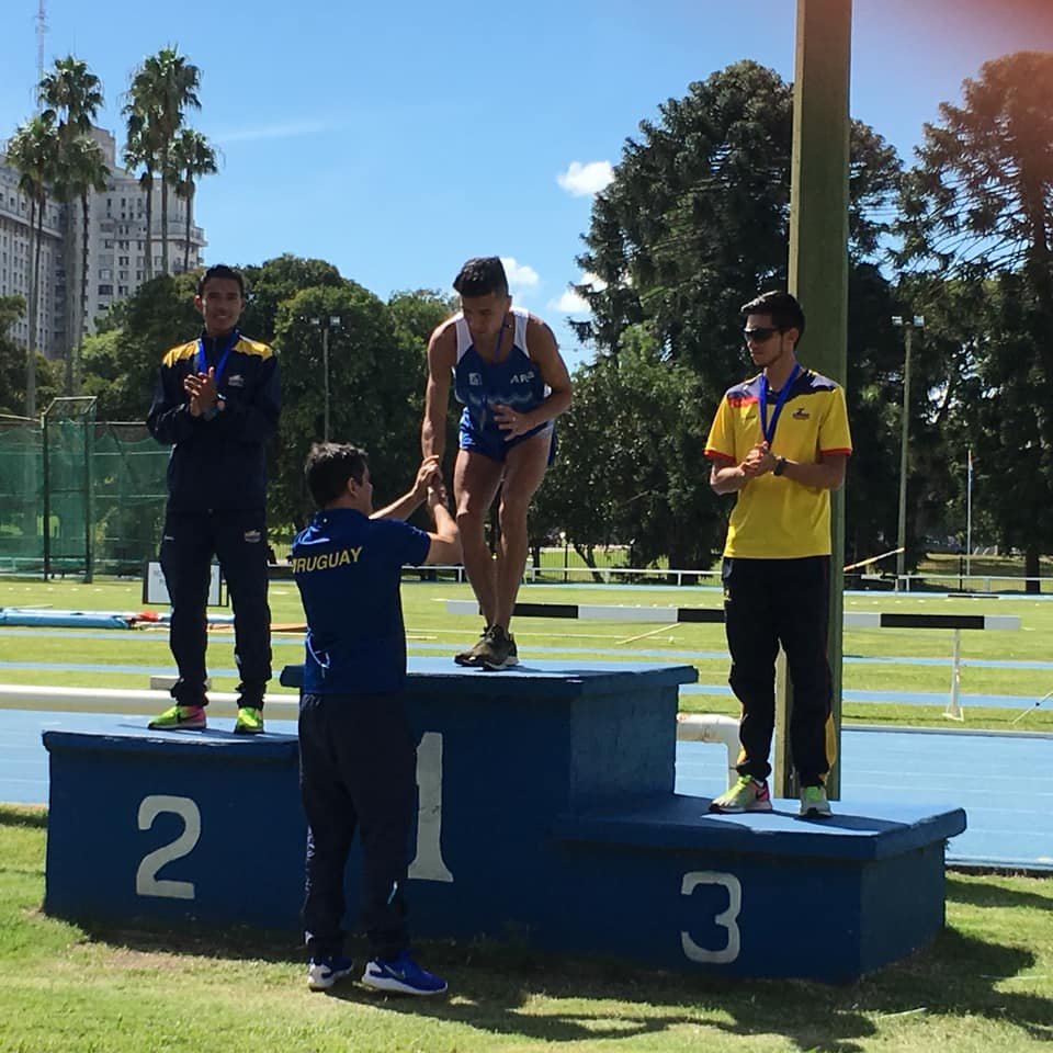 Atletismo: FABIÁN MANRIQUE Y LUIS MOLINA SE QUEDARON CON EL PODIO