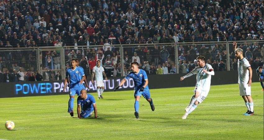 Fútbol masculino: DESPEDIDA A LO GRANDE DE LA SELECCIÓN EN SAN JUAN