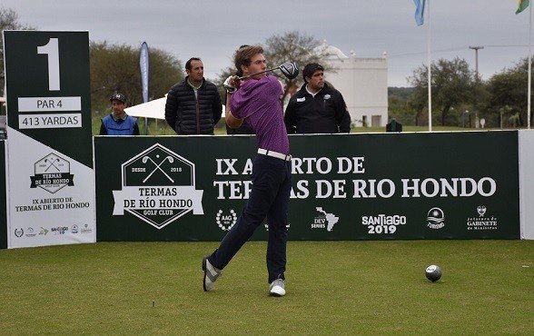 Golf: CLODOMIRO CARRANZA A UNA RONDA DE CONSAGRARSE EN TERMAS DE RÍO HONDO