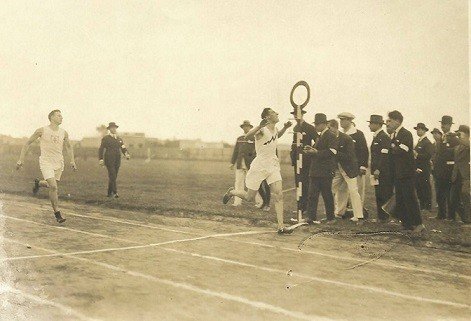 Atletismo: LOS 100 AÑOS DE LA FAM
