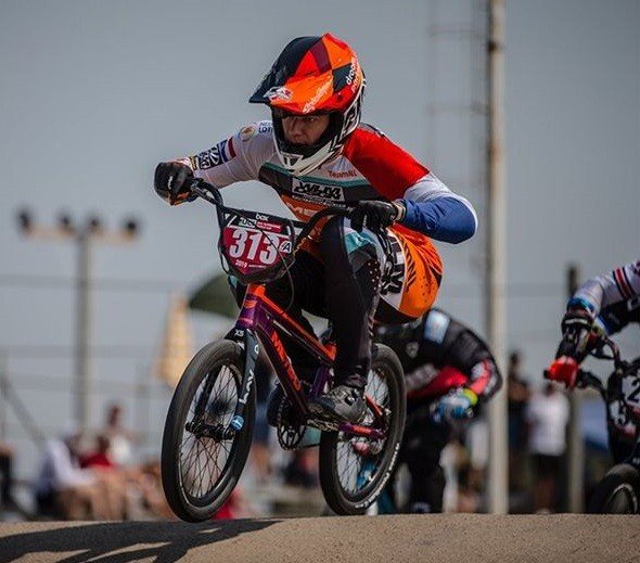 Ciclismo BMX: TRIUNFO Y CAMPEONATO PARA NIEK KIMMANN Y LAURA SMULDERS EN SANTIAGO DEL ESTERO