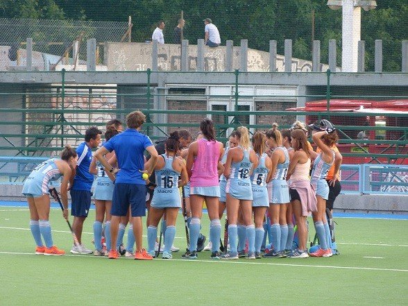 Hockey césped femenino: SOFÍA TOCCALINO Y MARÍA JOSÉ GRANATTO EN ENTRENAMIENTO DE LAS LEONAS EN MAR DEL PLATA