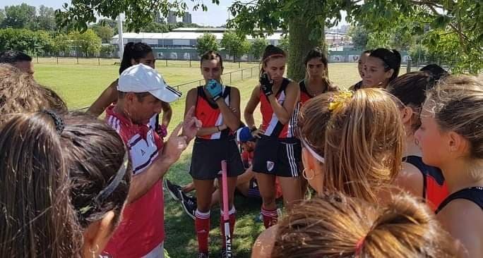Hockey césped: ENTREVISTA A SERGIO "CHACHITO" VIGIL (segunda parte)