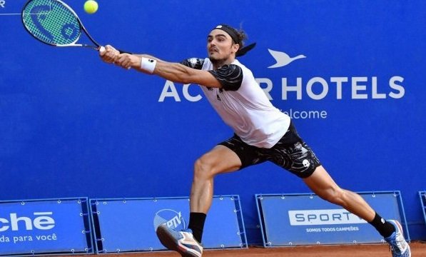 Tenis masculino: SEMIFINALES PARA ANDREA COLLARINI EN BARCELONA Y FEDERICO DELBONIS EN PARMA