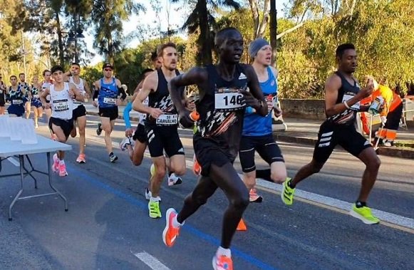 Atletismo: HAZAÑA DE MUÑOZ EN MARATÓN DE VALENCIA