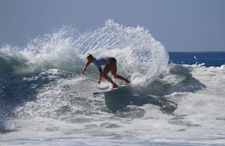 Surf: LUCÍA INDURAIN FUE SUBCAMPEONA CONTINENTAL EN EL SALVADOR