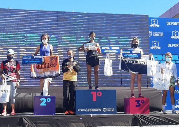Atletismo: LUIS MOLINA Y ROSA GODOY GANARON EL MEDIO MARATÓN DE SAN LUIS