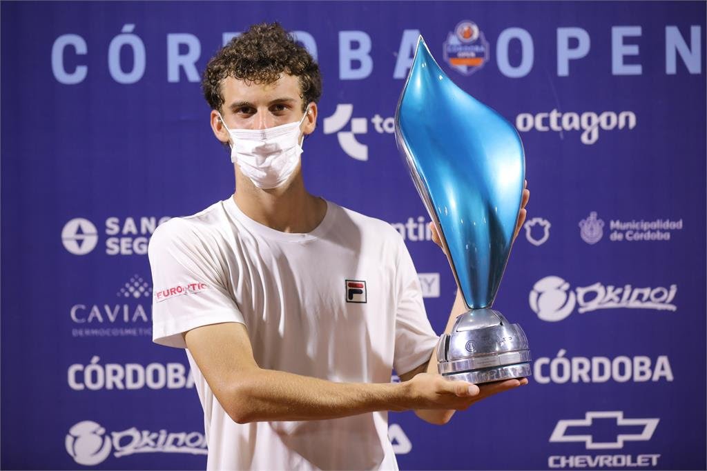 Tenis Masculino: JUANMA CERÚNDOLO SE CORONA EN CÓRDOBA Y ES  EL CAMPEÓN MÁS JOVEN DESDE CORIA