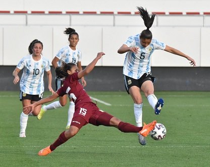 Fútbol femenino: ARGENTINA IGUALÓ CON VENEZUELA EN EL PRIMER AMISTOSO