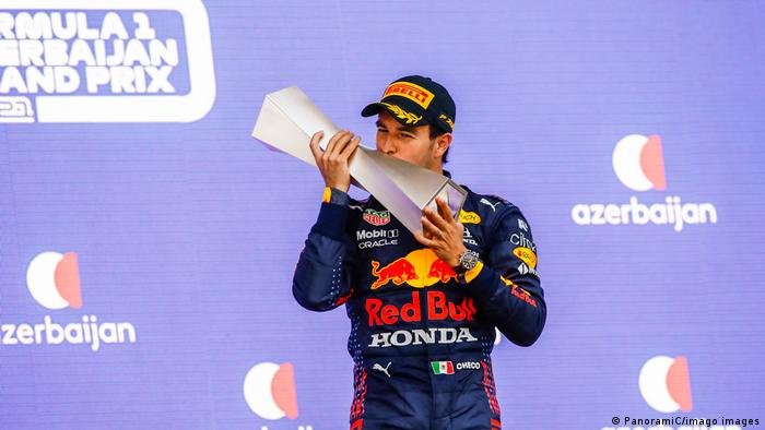 Automovilismo: SERGIO "CHECO" PÉREZ GANÓ EL GRAN PREMIO DE AZERBAIYÁN