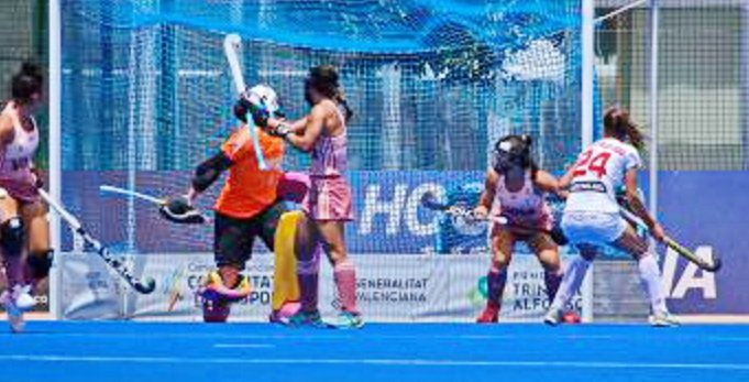 Hockey césped femenino: DOBLE EMPATE DE LAS LEONAS EN LA GIRA POR ESPAÑA
