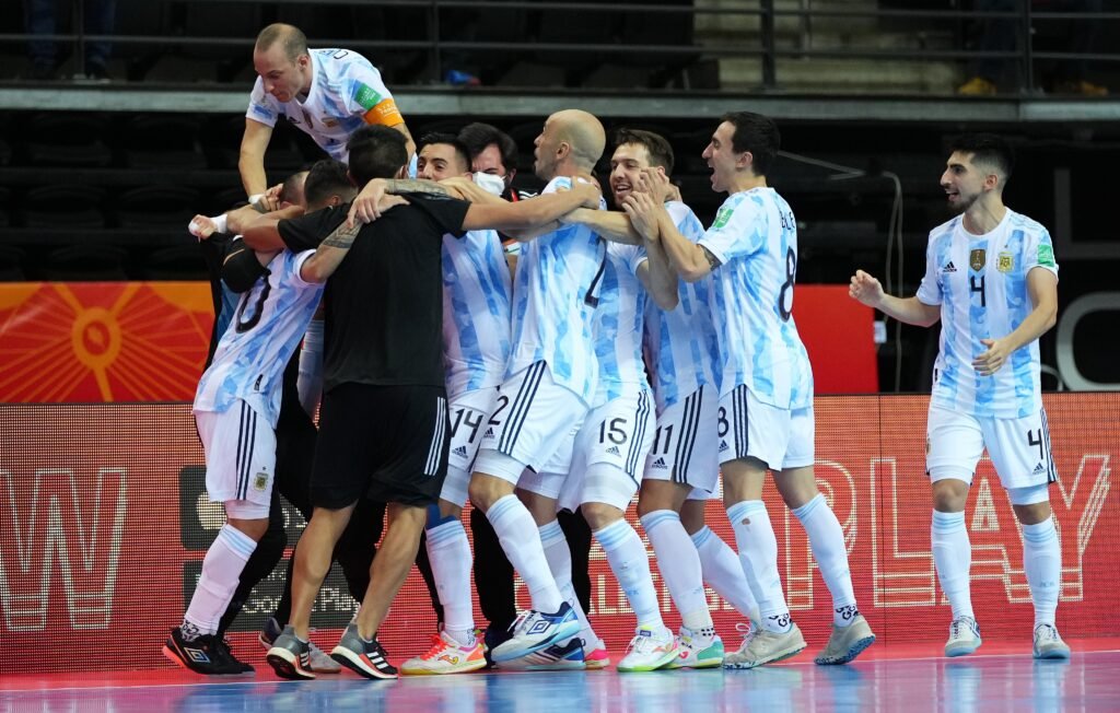 Futsal masculino: ARGENTINA VENCIÓ A RUSIA Y ENFRENTARÁ A BRASIL EN LAS SEMIFINALES DEL MUNDIAL