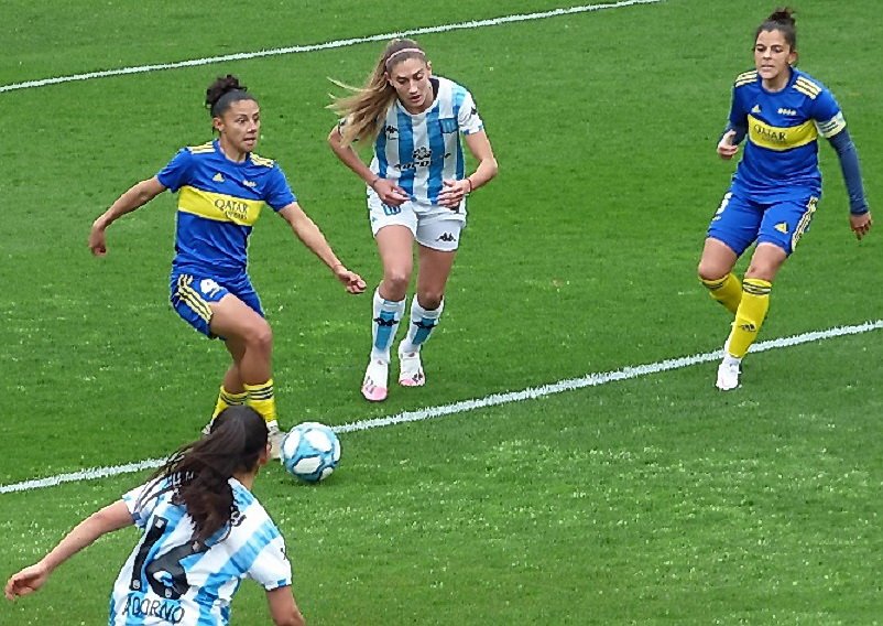 Fútbol femenino: GOLEADAS DE UAI URQUIZA Y SAN LORENZO; TRIUNFO DE BOCA EN EL CLÁSICO CON RACING