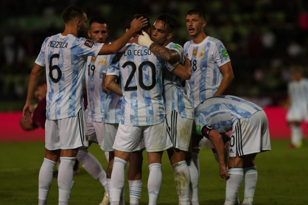 Fútbol masculino: ARGENTINA Y EL PRIMER GOLPE DEL CAMPEÓN EN LA CONTINUIDAD DE LAS ELIMINATORIAS MUNDIALISTAS