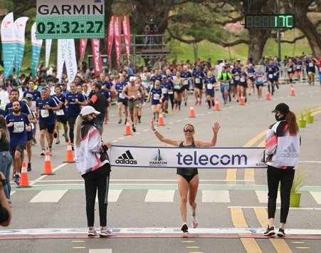 Atletismo: VOLVIÓ EL MARATÓN DE BUENOS AIRES Y HUBO FIESTA EN LAS CALLES PORTEÑAS