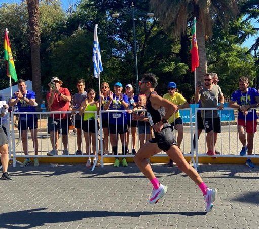 Atletismo: ANTONIO POBLETE Y OLGA BARRIOS GANARON EL MARATÓN DE MENDOZA