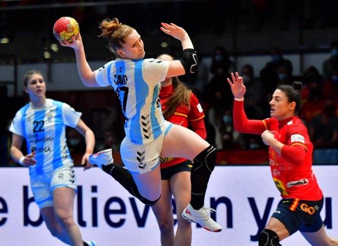 Handball femenino: LA GARRA DEBUTÓ CON DERROTA FRENTE AL LOCAL EN EL MUNDIAL DE ESPAÑA
