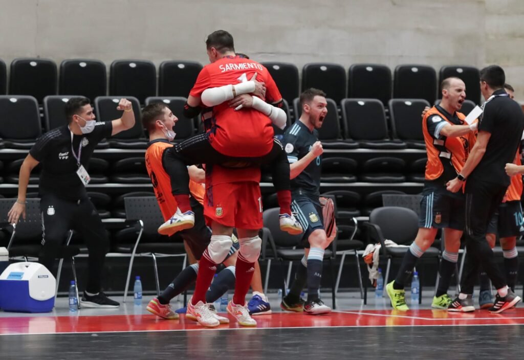 Futsal masculino: ARGENTINA VENCIÓ A BRASIL Y JUGARÁ LA FINAL DE LA COPA AMÉRICA 2022