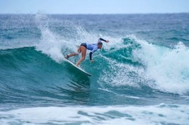 Surf: JOSEFINA ANÉ PARTICIPÓ DEL ROXY PRO EN FRANCIA