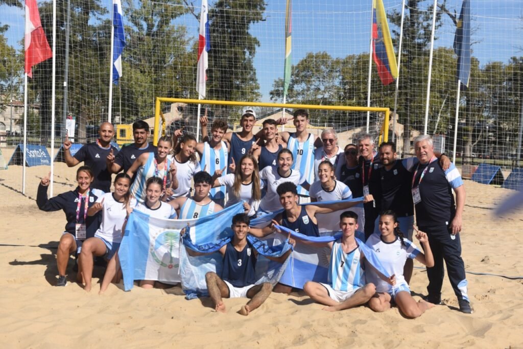 JSJ Rosario 2022: BEACH HANDBALL | DOBLE FESTEJO POR LOS OROS OBTENIDOS EN AMBAS RAMAS