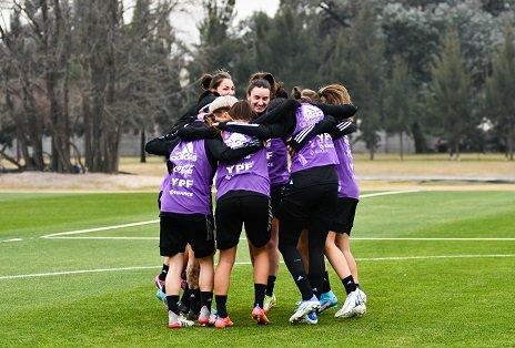 Fútbol femenino:  CULMINÓ LA SEMANA DE ENTRENAMIENTO DE LA SELECCIÓN