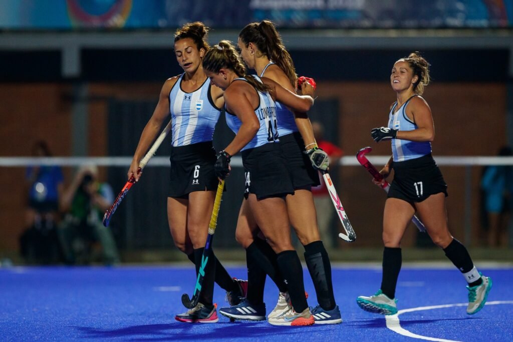 JJSS Asunción 2022: HOCKEY | LAS LEONAS DEBUTARON A PURO GOL