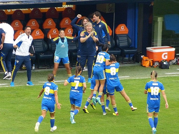 Fútbol femenino: EN EL SUPERCLÁSICO, BOCA SUPERÓ A RIVER POR 3 A 0 CON MUCHO PÚBLICO EN LA BOMBONERA