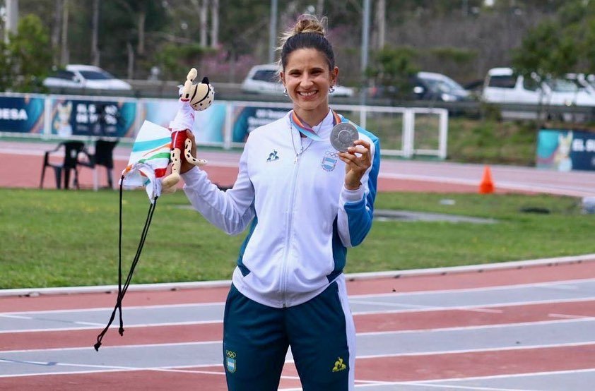 Atletismo: FLORENCIA LAMBOGLIA Y TOMAS MONDINO IMPARABLES EN URUGUAY