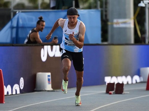 Atletismo: GRAN ACTUACIÓN DE LARREGINA EN BÉLGICA