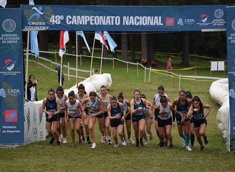 Atletismo: AGUSTÍN DA SILVA Y KAREN CEJAS GANARON EL NACIONAL DE CROSS COUNTRY EN OBERÁ