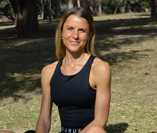 Sección "Con los pies en la tierra ......": CAMILA CIOFFI, DE LA CALLE A LA MONTAÑA