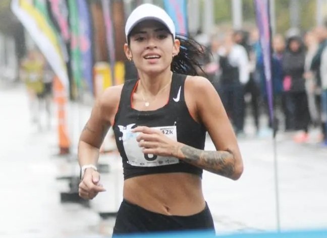 Atletismo: ERARIO Y MELLAO DE GARCÍA GANARON EL MARATON "A PAMPA TRAVIESA"