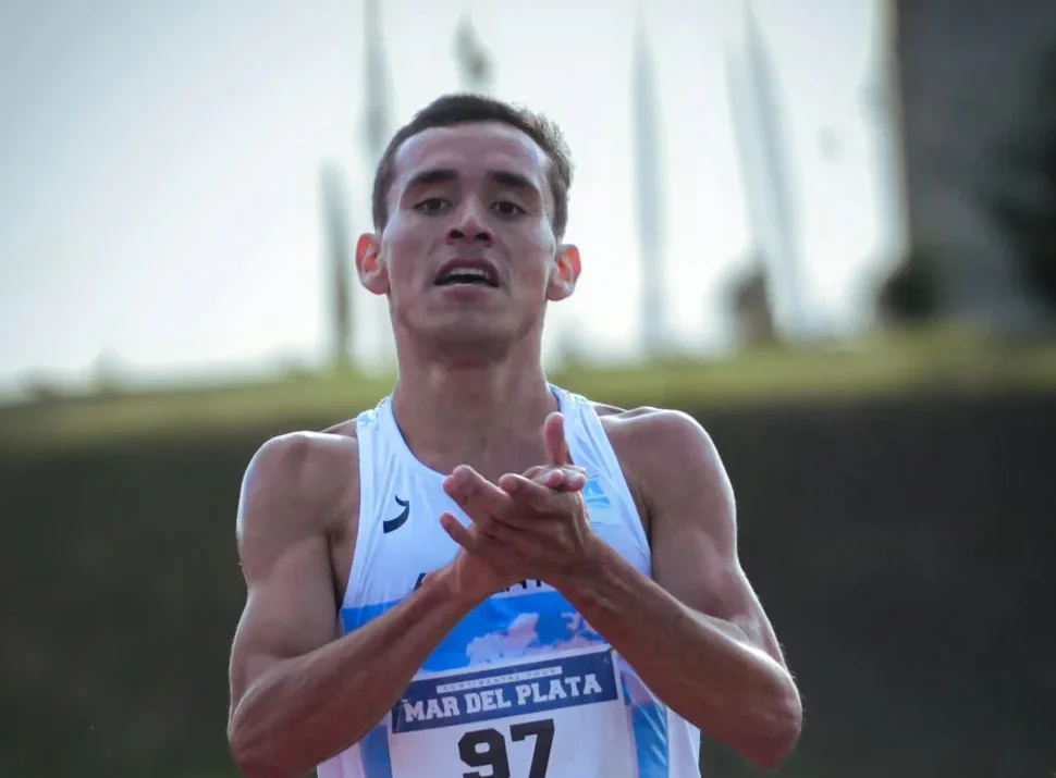 Atletismo: AGUSTÍN DA SILVA SE ADJUDICÓ EL PROVINCIAL DE 10.000 METROS EN MISIONES