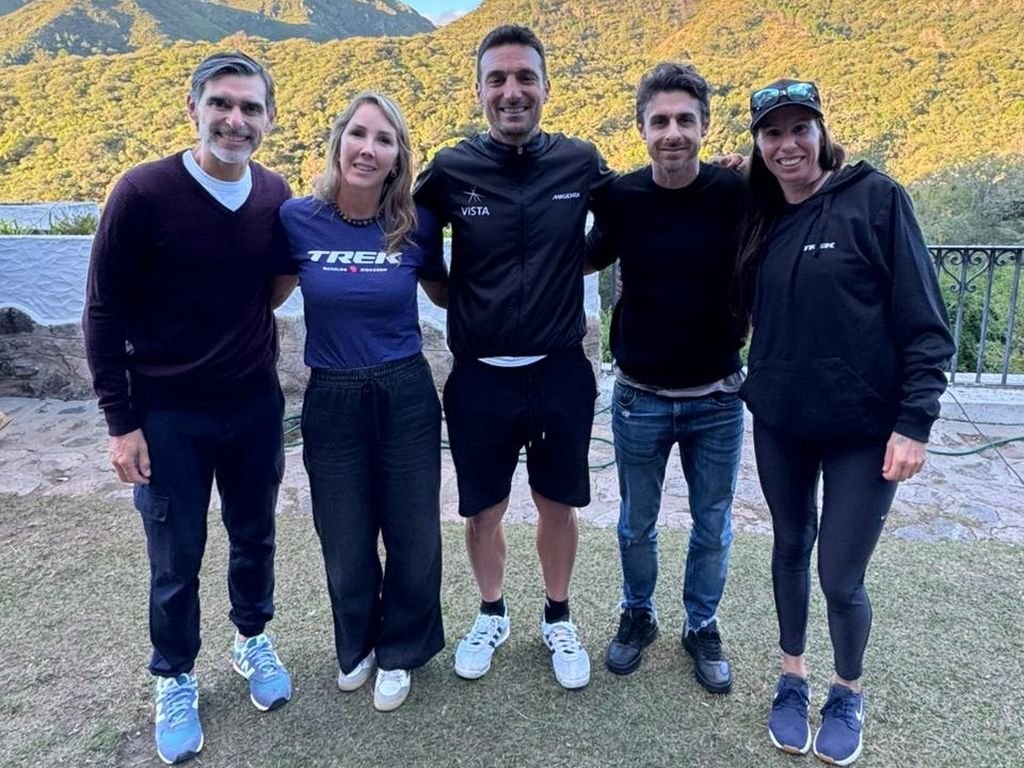 Evento: LA CICLISTA CAROLINA PÉREZ Y CONSEJOS DE MONTAIN BIKE AL ENTRENADOR LIONEL SCALONI