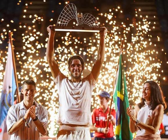 Tenis masculino: TOMÁS ETCHEVERRY SE LUCIÓ EN EL RIO OPEN