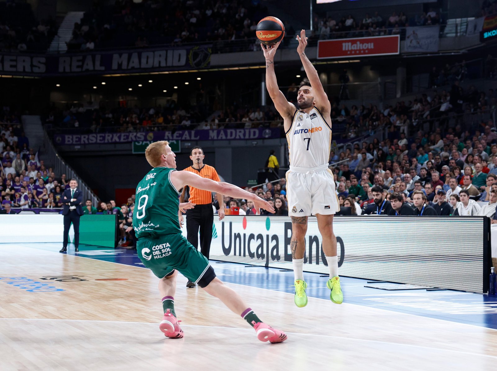 Básquet masculino: ESPAÑA | EL REAL MADRID DE CAMPAZZO Y DECK JUGARÁN LAS SEMIFINALES DE LA COPA DEL REY DE BÁSQUET
