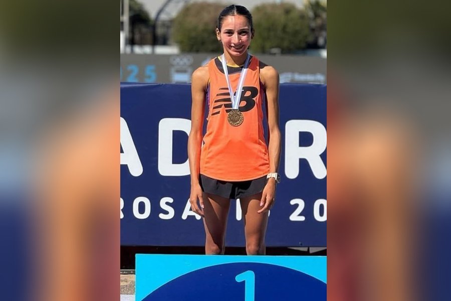 Atletismo: NÉLIDA PEÑAFLOR Y ALEXIS CORRÍAS SE ADJUDICARON LOS 10K NEW BALANCE EN PALERMO