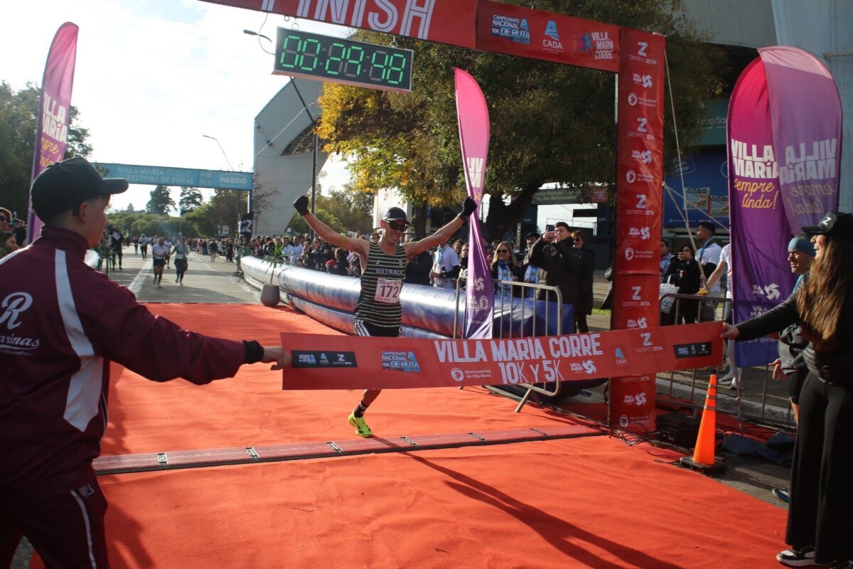 Atletismo: JUAN IGNACIO DUTARI Y DAYANA PATRICIA JUÁREZ GANARON LA ETAPA VILLA MARÍA DEL CIRCUITO DE RUTA
