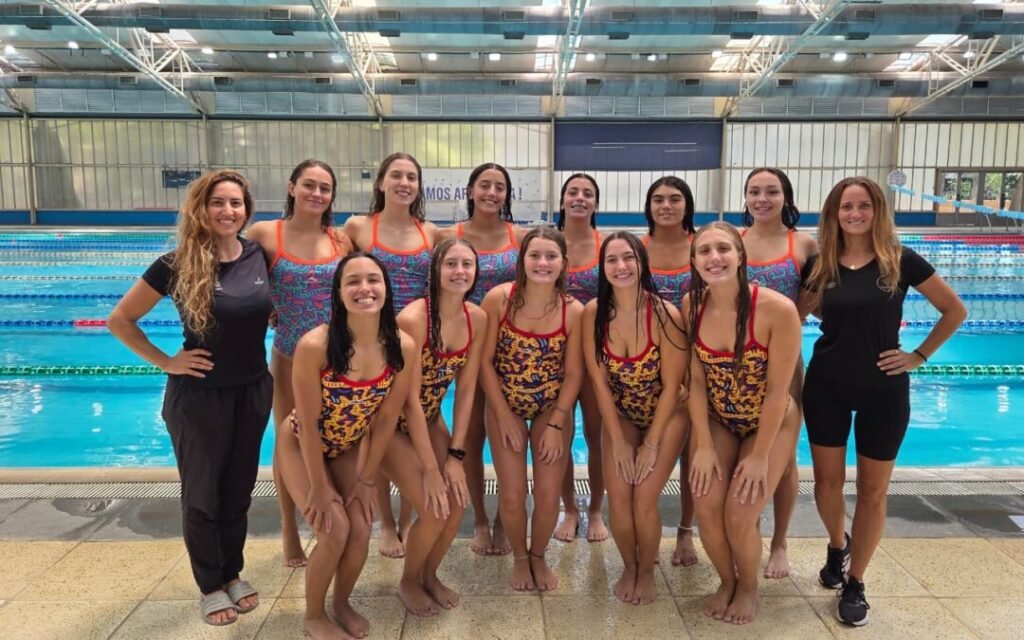 Natación Artística: ENTRENAMIENTOS DE LA SELECCIÓN CON EL OBJETIVO EN EL PANAMERICANO DE CHILE