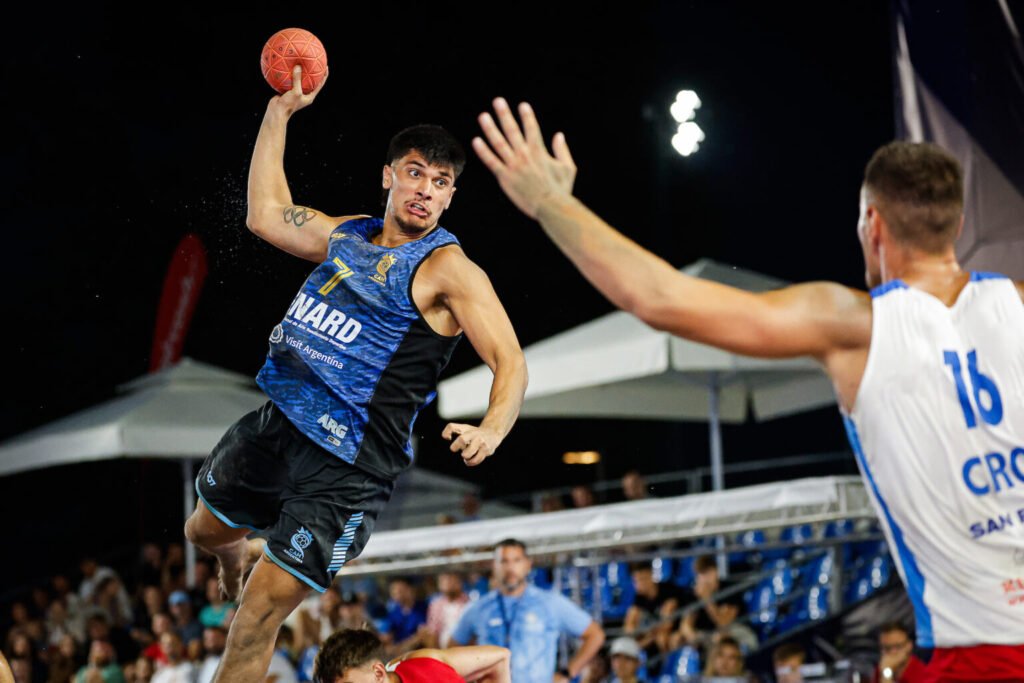 Beach Handball: MUNDIAL DE CROACIA l ARGENTINA SE ASEGURÓ CUARTOS DE FINAL EN DAMAS Y CABALLEROS