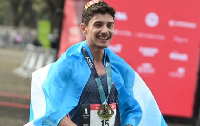 Atletismo: CORREDORES DE KENIA SE IMPUSIERON EN MARATÓN BA; CHIARA MAINETTI E IGNACIO ERARIO FUERON LOS MEJORES ATLETAS LOCALES